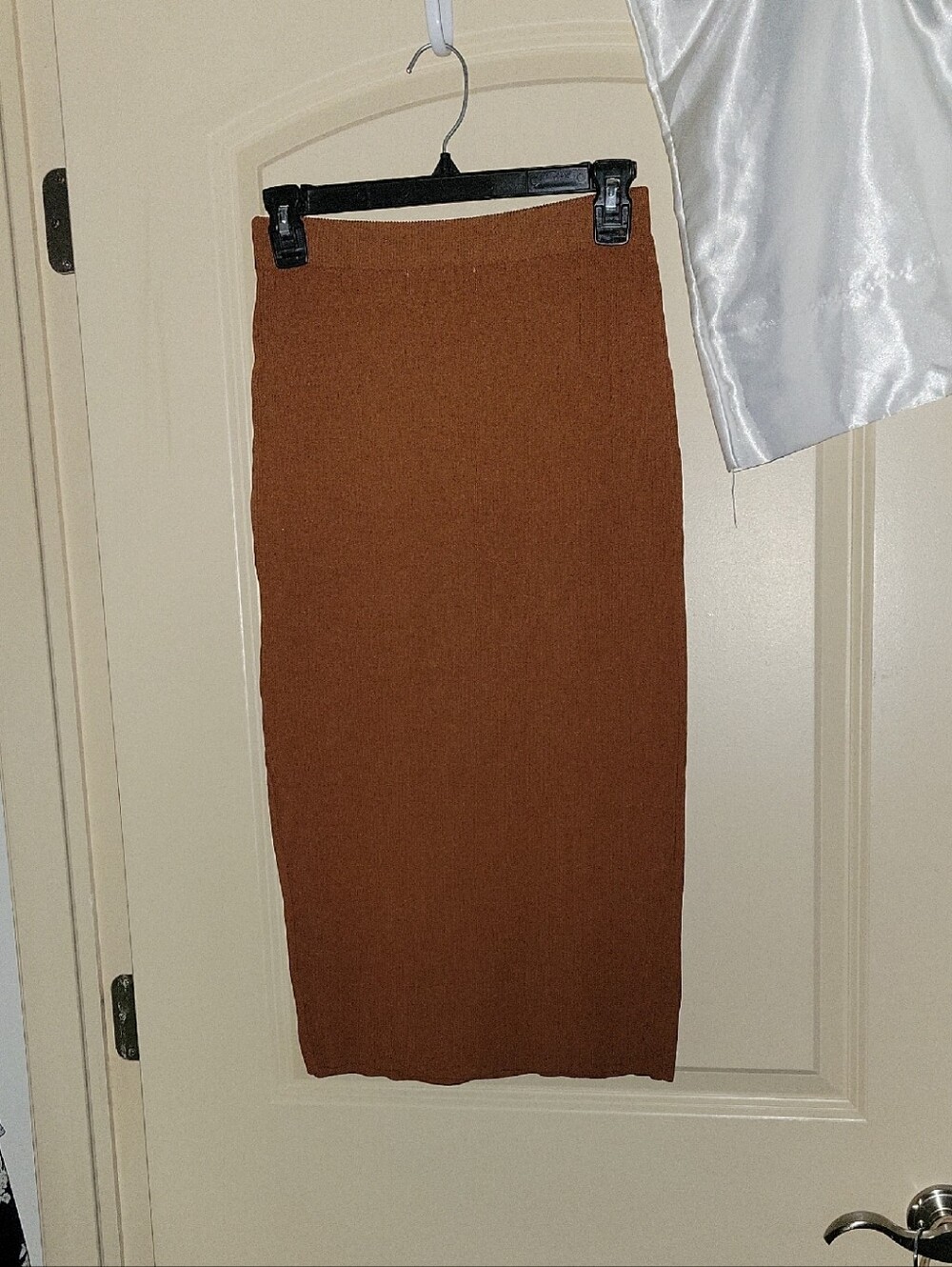 Cider Ribbed Pencil Skirt in Rust